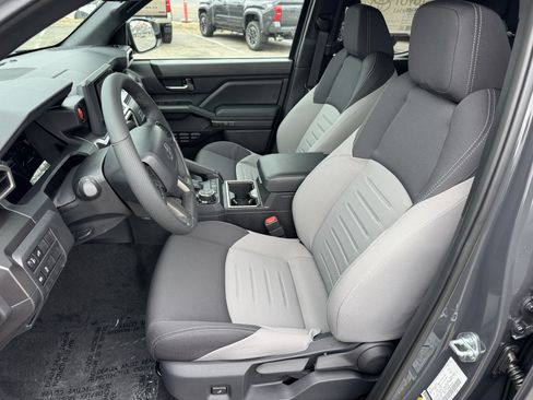 New 2026 Toyota Tacoma TRD Off-Road AWD/4WD image 2