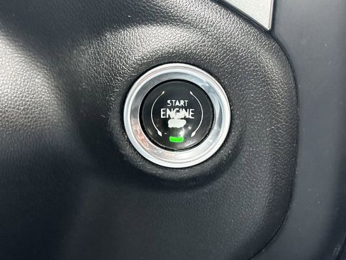 Certified 2019 Chevrolet Silverado 1500 LT w/ All-Star Edition image 18