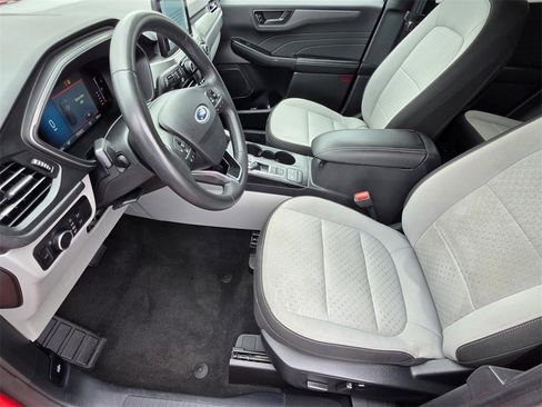 Used 2024 Ford Escape Active image 14