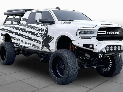 Used 2022 RAM 2500 Laramie AWD/4WD image 4