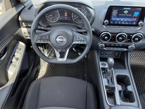 Used 2025 Nissan Sentra SV image 13