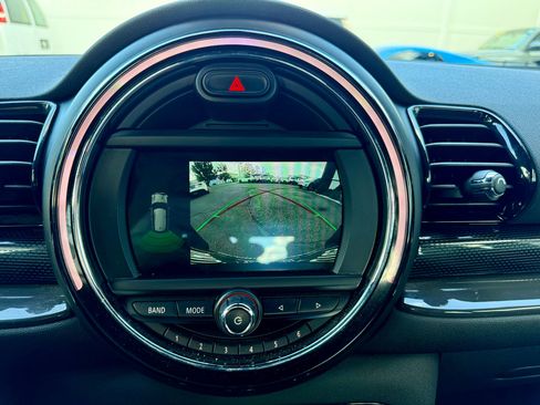 Used 2019 MINI Cooper Clubman S image 36