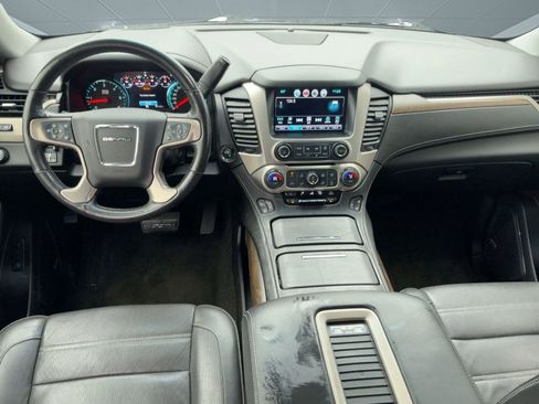 Used 2018 GMC Yukon Denali image 23