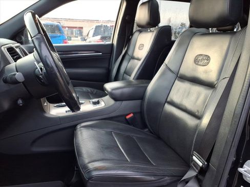 Used 2015 Jeep Grand Cherokee Overland w/ Advanced Technology Group image 7