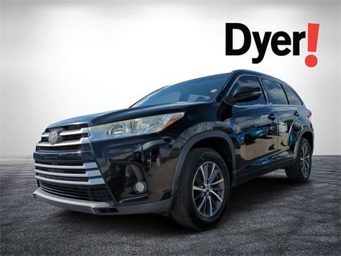 Used 2018 Toyota Highlander XLE image 8