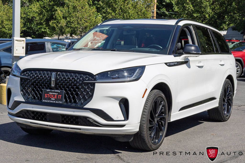 Used 2025 Lincoln Aviator Reserve w/ Equipment Group 201A AWD/4WD image 15
