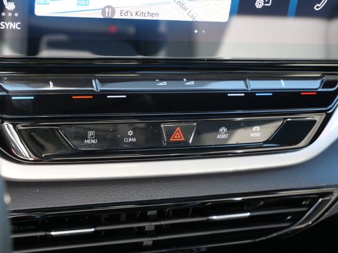 Used 2023 Volkswagen ID.4 Pro S Plus AWD/4WD image 23