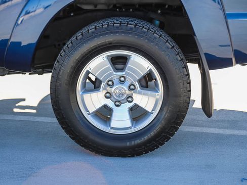 Used 2005 Toyota Tacoma PreRunner image 11