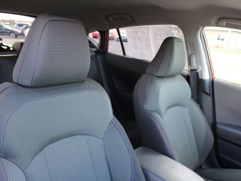 Used 2024 Subaru Crosstrek 2.0i Premium w/ Popular Package #4 image 19