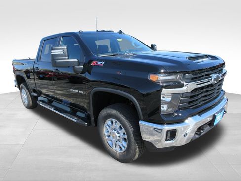 New 2026 Chevrolet Silverado 2500 LT w/ All Star Edition AWD/4WD image 7