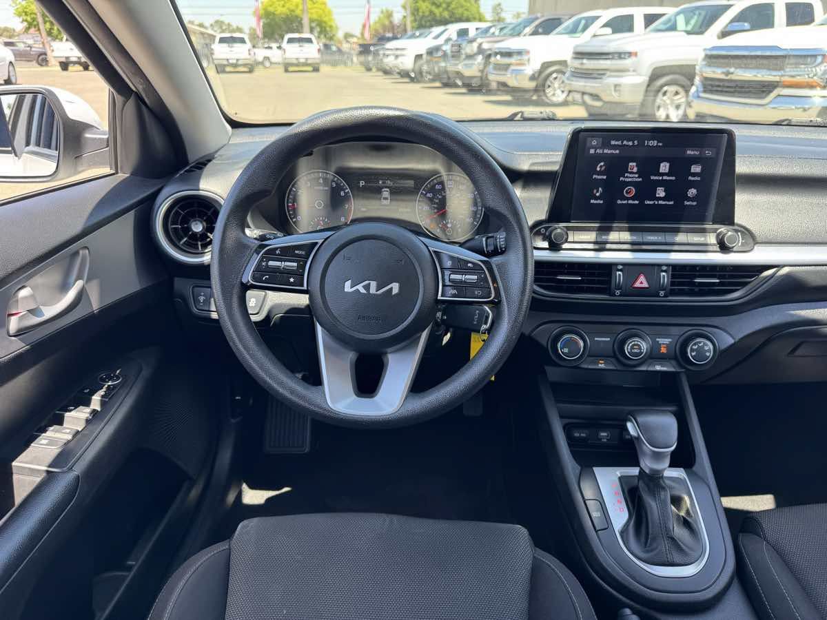 Used 2022 Kia Forte LXS FWD image 22