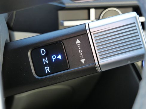 Certified 2025 Hyundai Santa Fe SEL image 30