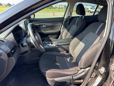 Used 2021 Nissan Sentra SV FWD image 13