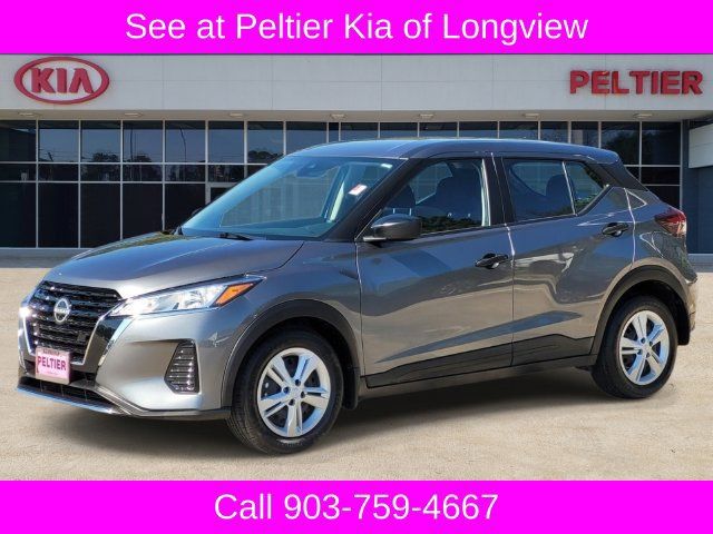 Used 2025 Nissan Kicks Play S FWD image 3