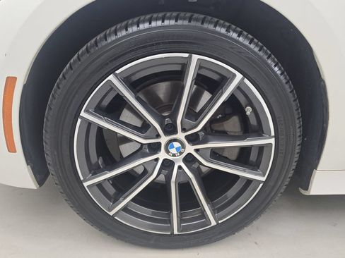 Used 2019 BMW 330i xDrive Sedan w/ Convenience Package AWD/4WD image 12