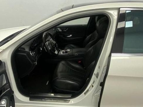 Used 2019 Mercedes-Benz S 560 4MATIC Sedan w/ AMG Line Exterior image 21