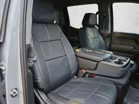 Used 2024 Chevrolet Silverado 1500 Custom Trail Boss w/ LPO, Dark Essentials Package image 18