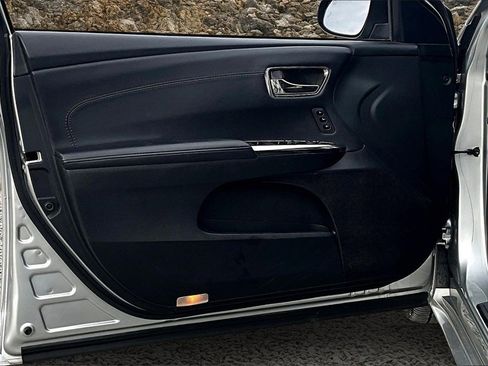 Used 2015 Toyota Avalon XLE image 21