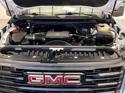 Used 2024 GMC Sierra 2500 Pro w/ Convenience Package AWD/4WD image 9