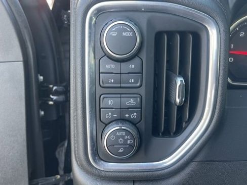 Used 2022 Chevrolet Silverado 3500 High Country image 13