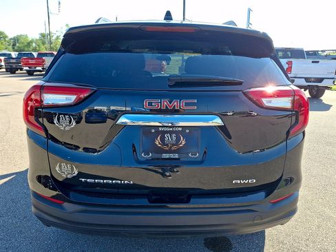 Used 2023 GMC Terrain SLE w/ Driver Convenience Package AWD/4WD image 23