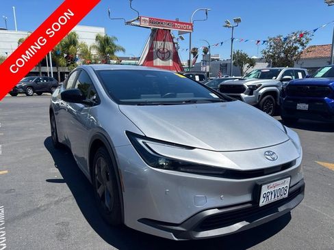 Used 2024 Toyota Prius LE FWD image 1
