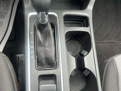 Used 2017 Ford Escape SE image 21