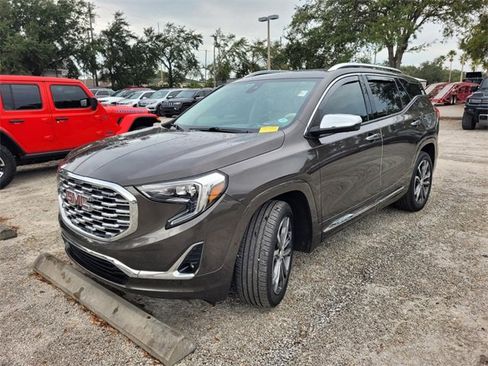 Used 2019 GMC Terrain Denali w/ Advanced Safety Package image 3