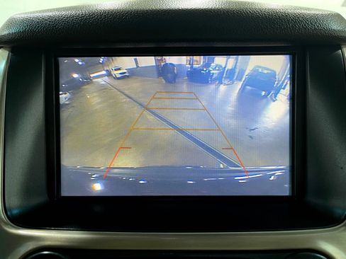 Used 2018 GMC Yukon Denali AWD/4WD image 11