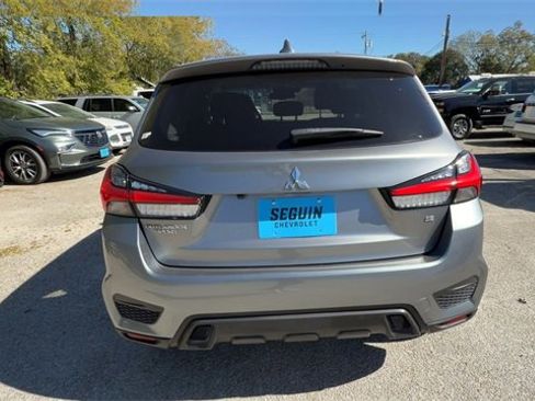 Used 2023 Mitsubishi Outlander Sport SE image 7