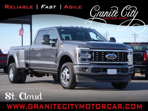 Used 2025 Ford F350 Platinum image 1