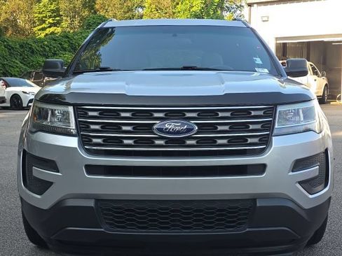 Used 2017 Ford Explorer FWD image 9