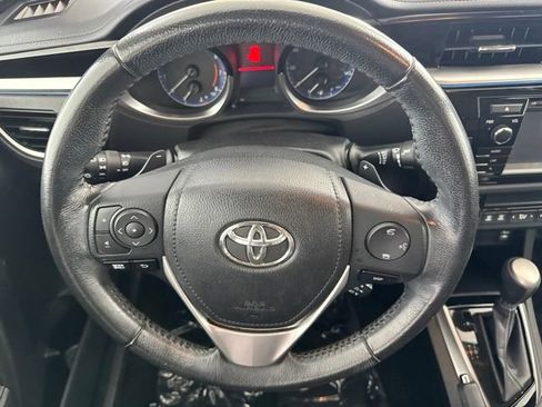 Used 2015 Toyota Corolla S FWD image 29