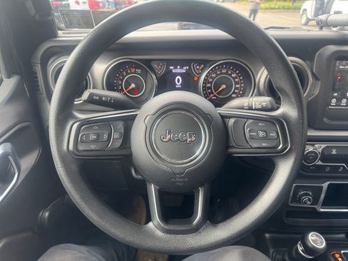 Used 2023 Jeep Gladiator Sport AWD/4WD image 27