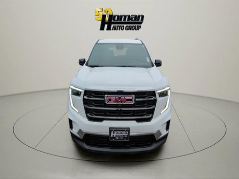 Used 2025 GMC Acadia Elevation image 8