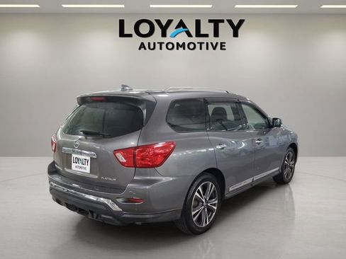 Used 2020 Nissan Pathfinder Platinum FWD image 5
