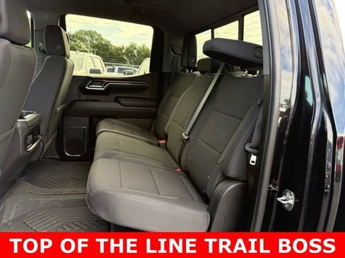 Certified 2025 Chevrolet Silverado 1500 LT Trail Boss w/ Convenience Package II AWD/4WD image 15