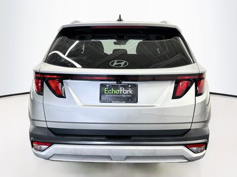 Used 2025 Hyundai Tucson SEL FWD image 7