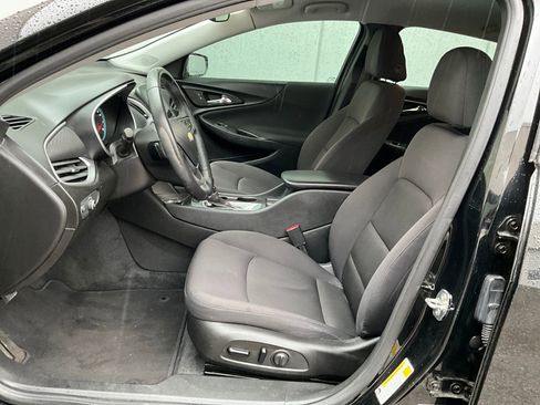 Used 2021 Chevrolet Malibu RS image 11