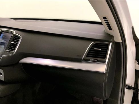 Used 2017 Volvo XC90 T6 Momentum w/ Vision Package AWD/4WD image 23