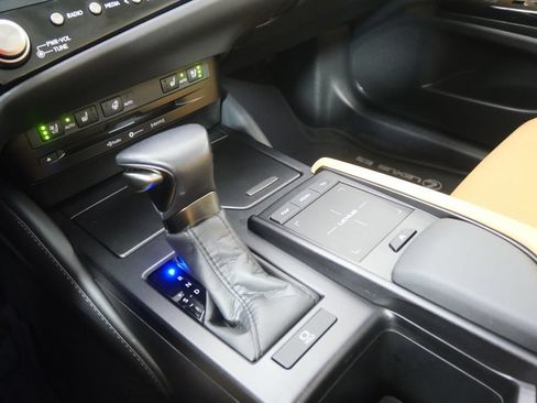Used 2022 Lexus ES 350 w/ Premium Package FWD image 23