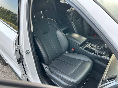 Used 2025 Kia Sorento S FWD image 17