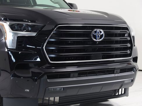 Used 2024 Toyota Sequoia Limited image 51