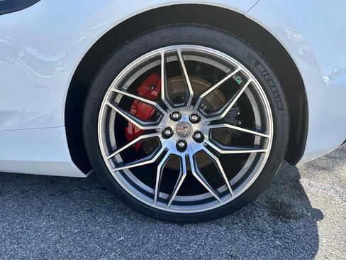 Used 2024 Chevrolet Corvette Z06 image 12