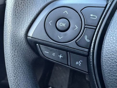 Certified 2019 Toyota RAV4 LE image 24