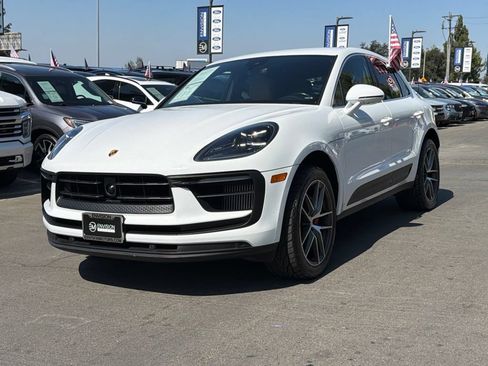 Used 2023 Porsche Macan S AWD/4WD image 4
