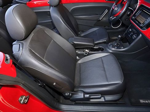 Used 2013 Volkswagen Beetle 2.5 image 13