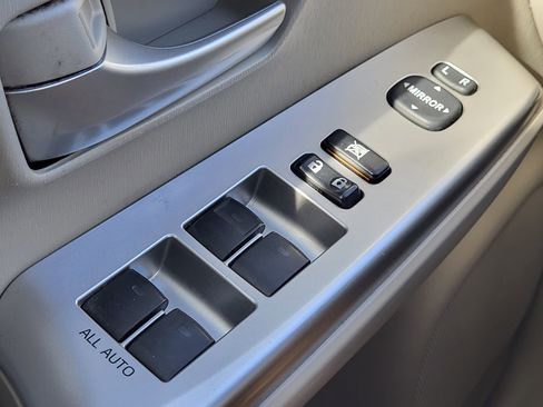 Used 2013 Toyota Prius V Three image 20