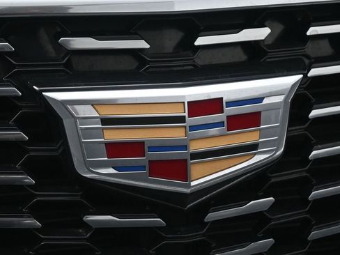 Certified 2024 Cadillac XT5 Luxury FWD image 18