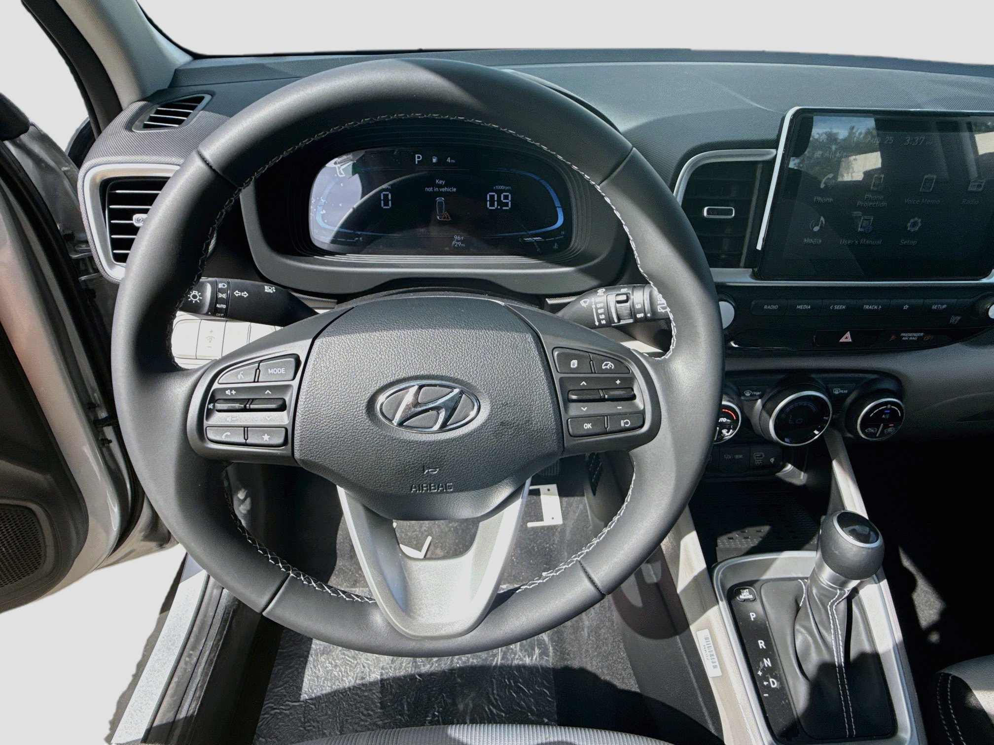 New 2026 Hyundai Venue SEL FWD image 8